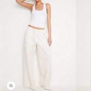 Good American NWT Parachute Pants | M | Cloud White Cargo
